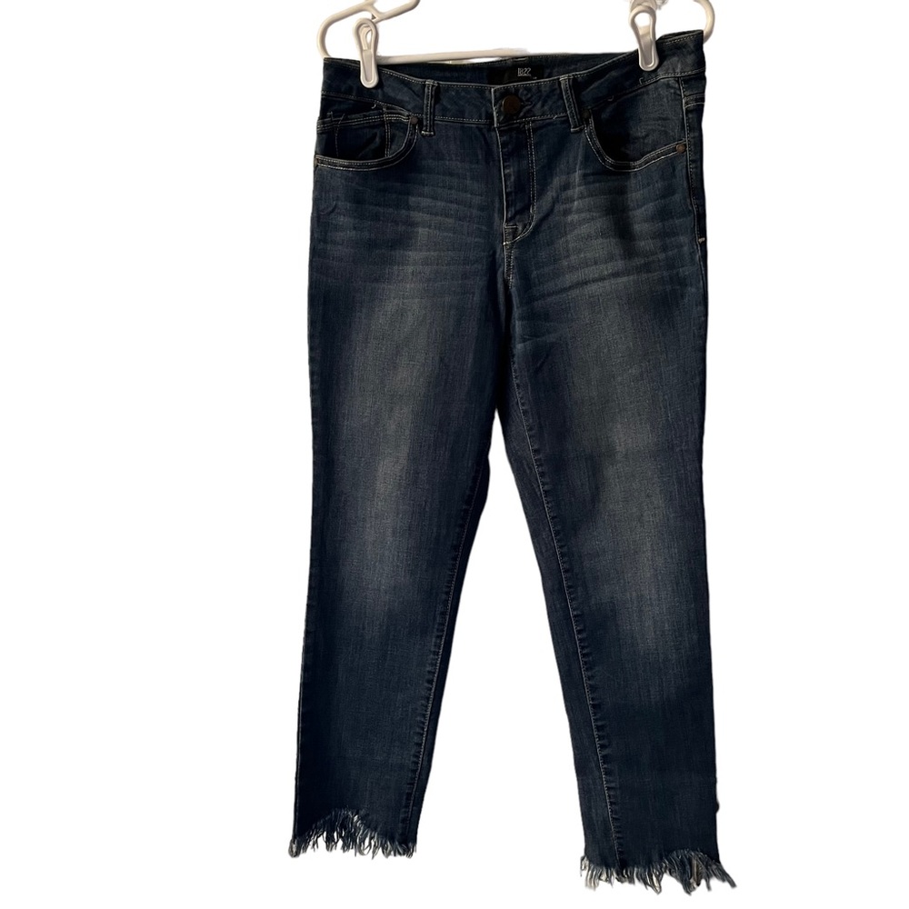 NWOT Women’s 1822 Denim size 10 blue jeans pockets, fringe